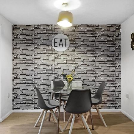Tayberry Close Contractors & Leisure Apartment By Leecroft Stays Derby Kültér fotó
